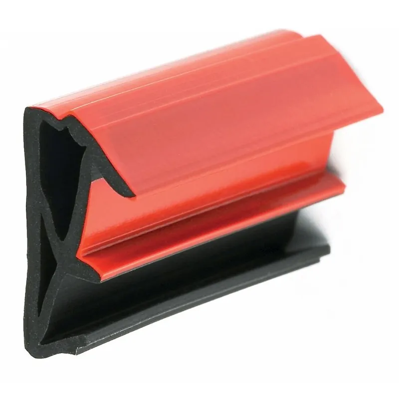 Offre Spéciale Joints de frappe sur ouvrant en t.p.e pour rainure de 4-4,5 mm - noir